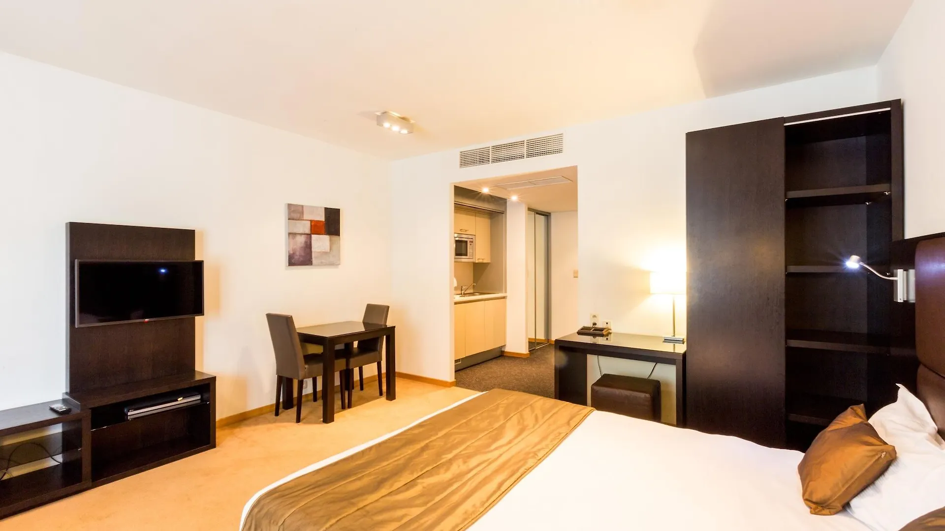 Aparthotel Diamant Suites Brussels Eu Etterbeek