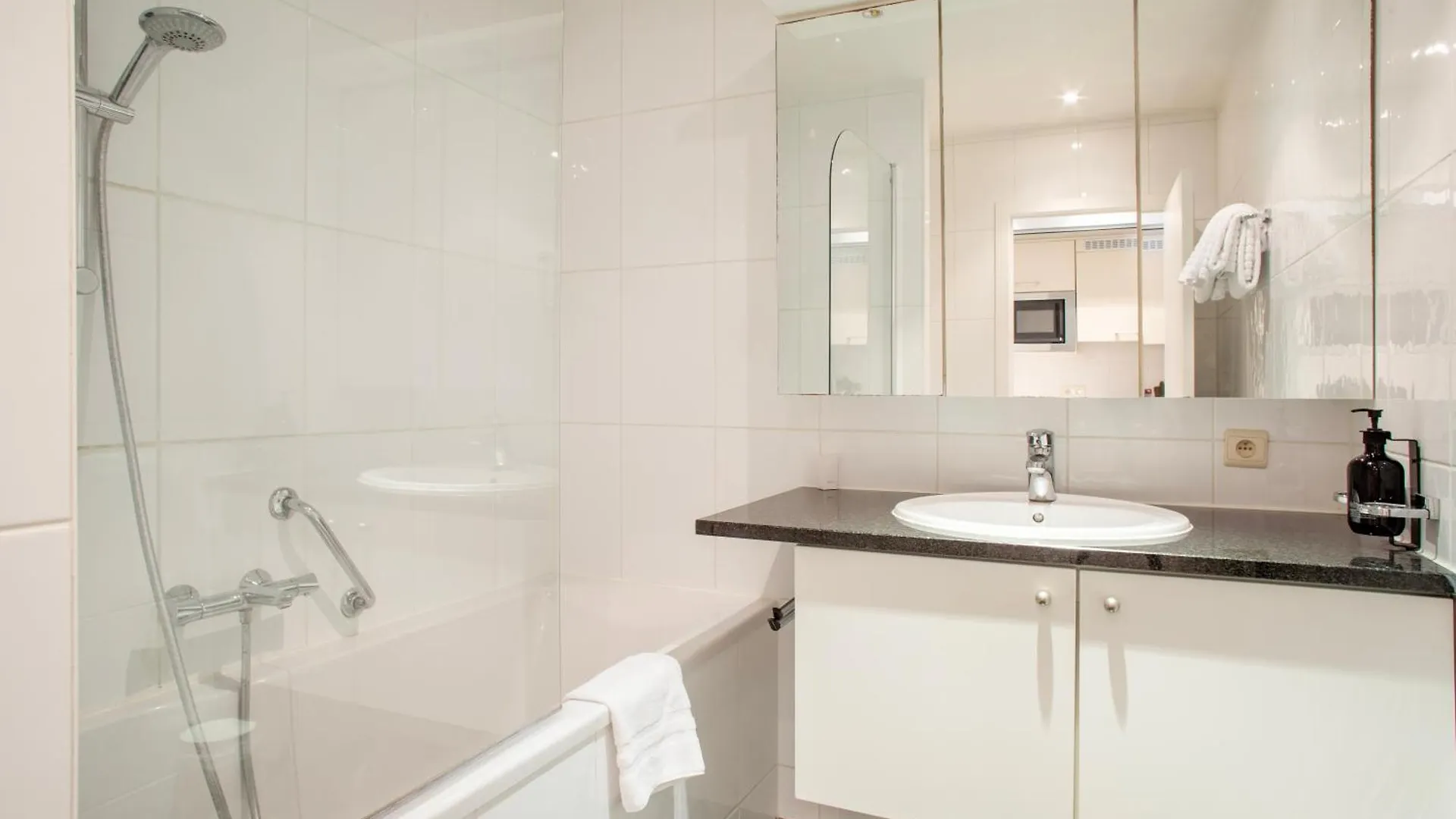 Aparthotel Diamant Suites Brussels Eu Etterbeek