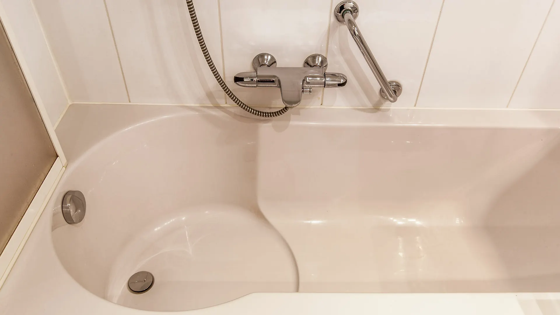 Diamant Suites Brussels Eu Etterbeek Aparthotel