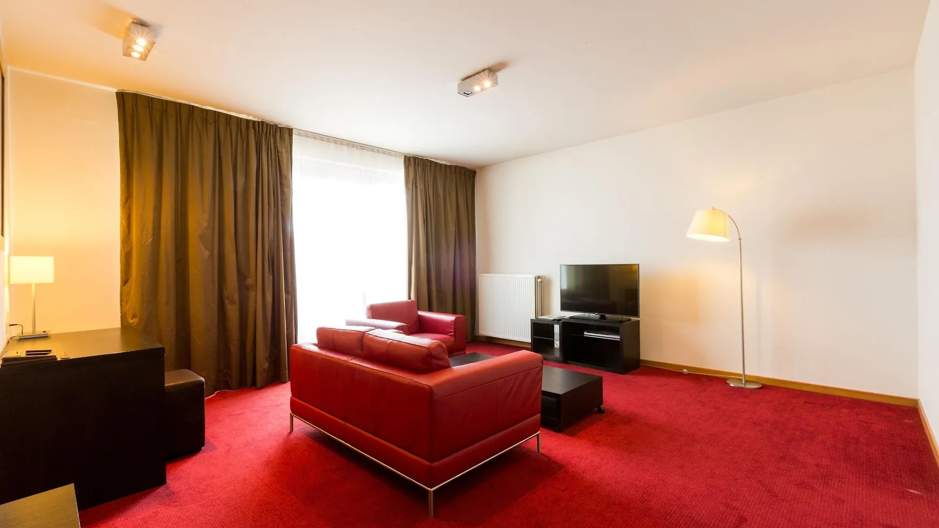 Diamant Suites Brussels Eu 3*,