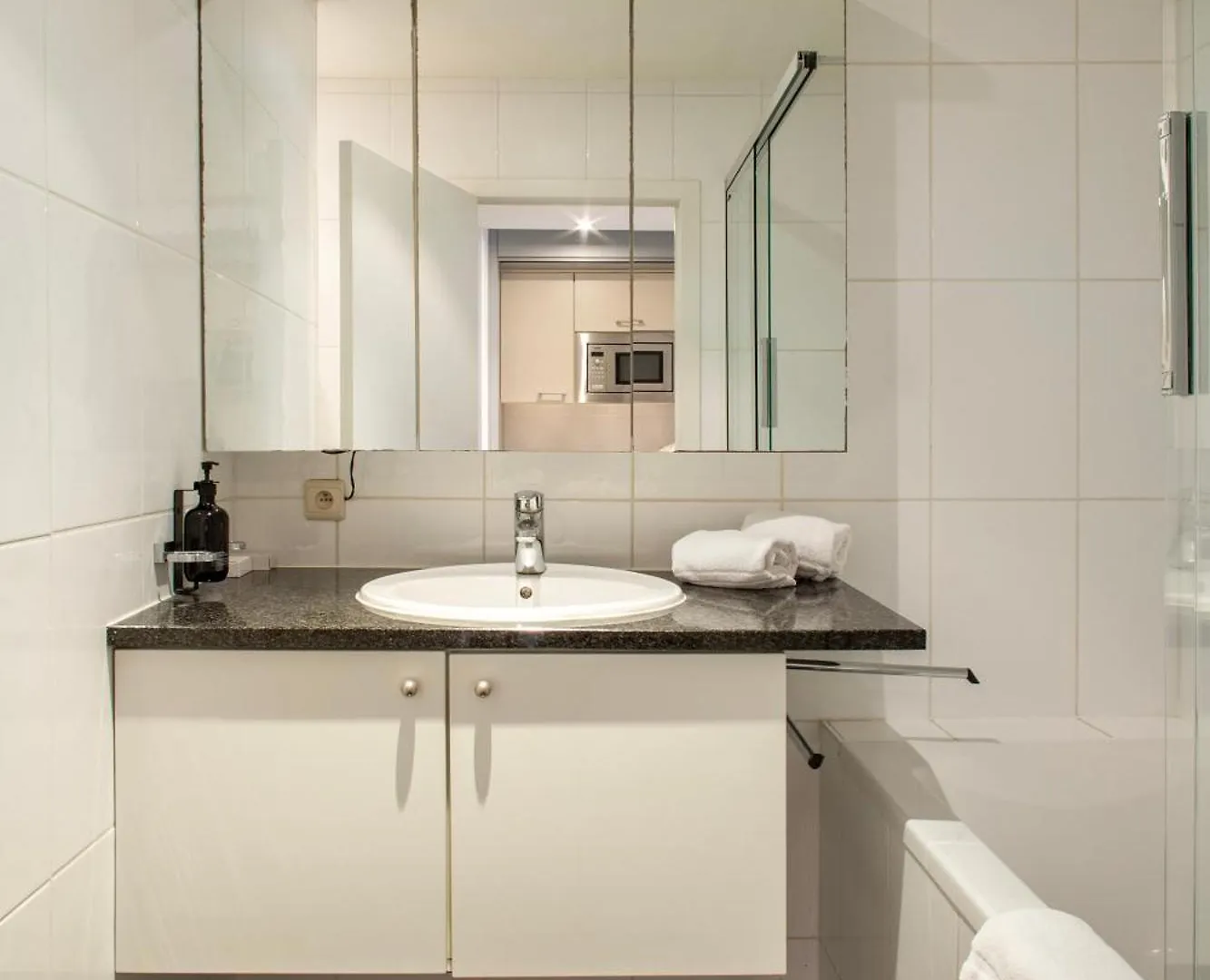 Diamant Suites Brussels Eu Etterbeek 3*,